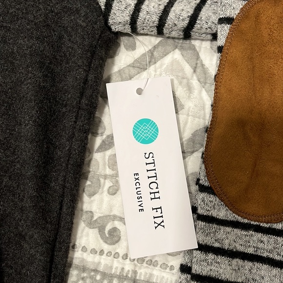 NWT Julley Elbow Patch Detail Brushed Knit Top - Stitch Fix - Picture 4 of 7